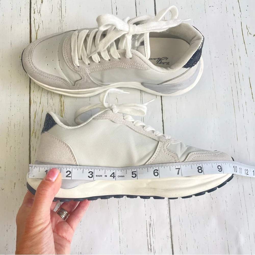 Vintage Havana RUN Sneakers - Picture 13 of 16